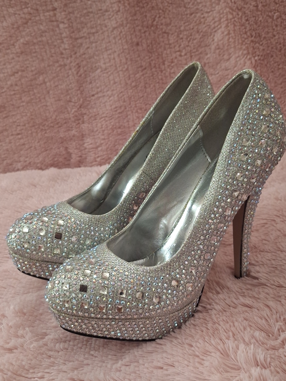 Valenti Franco Sparkling Silver Crystal Platform Stilettos Like New Size 7